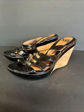 Sofft women’s wedge sandals size 6